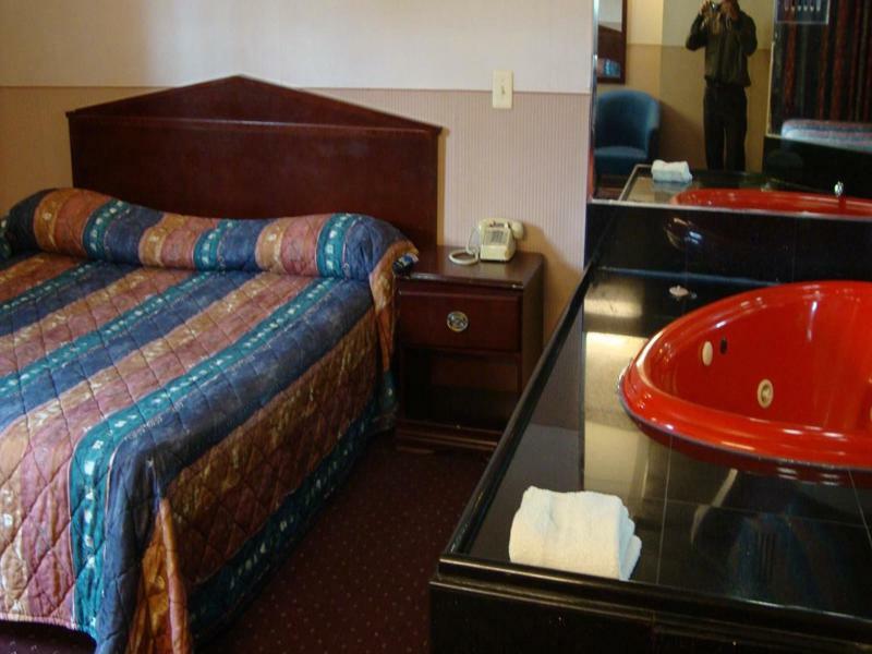 Riviera Motor Inn Brooklyn New York Bagian luar foto